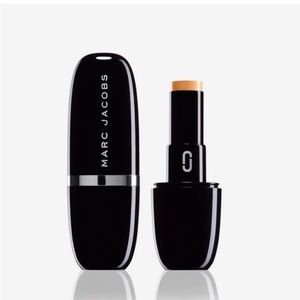 Marc Jacobs Concealer in Light 20 Accomplice